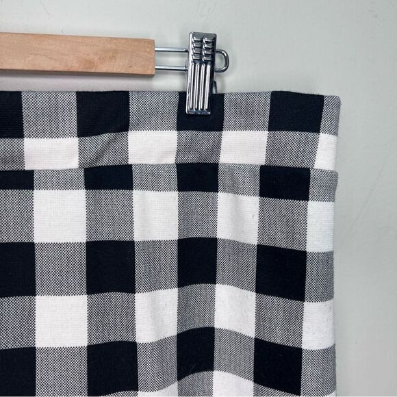 TORRID Black & White Buffalo Plaid Pencil Skirt Size 3 - Picture 5 of 8